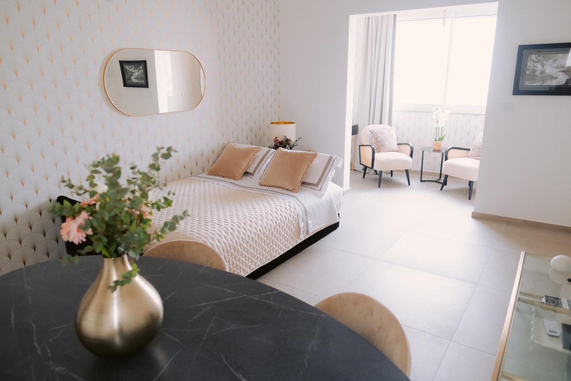 Via Dante Luxury Apartment *
